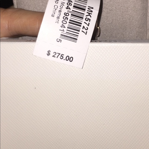 NWT - Michael Kors Rose Gold Watch - Picture 4 of 6